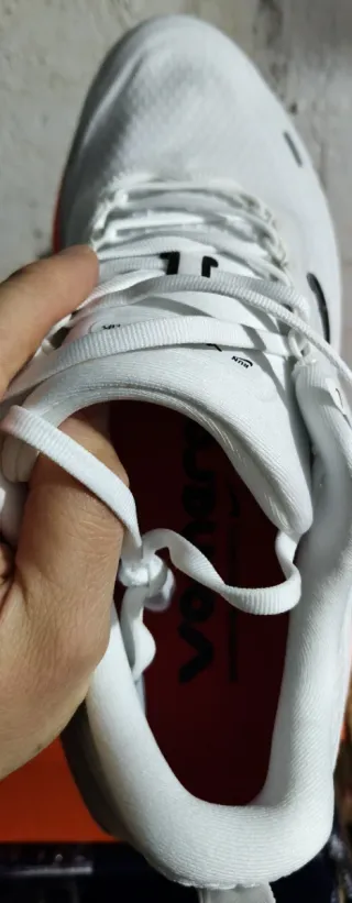 Nike Zoom Vomero Plus Talla 43 A Estrenar