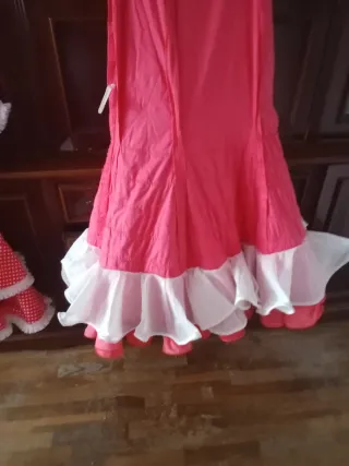 Vestido Sevillana Coral con Volantes