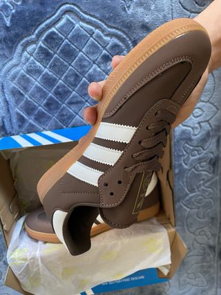Adidas Samba Marrones y Blancas