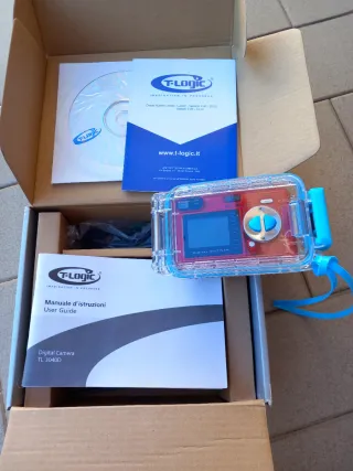 Macchina fotografica subacquea T-Logic