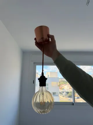 Lámpara colgante decorativa dorada