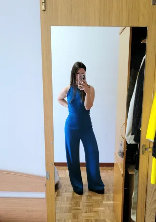 Mono invitada palazzo azul petróleo Zara