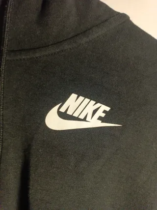 Sudadera Nike Negra Unisex Sportswear Moderna Y2K