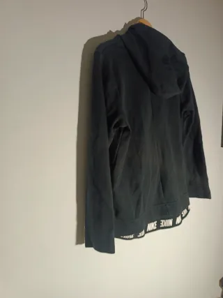 Sudadera Nike Negra Unisex Sportswear Moderna Y2K