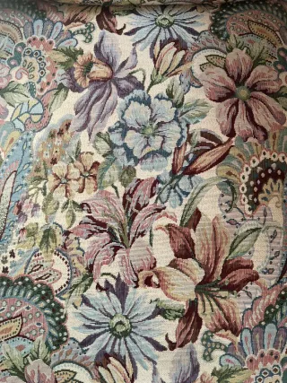 Butaca vintage floral tela