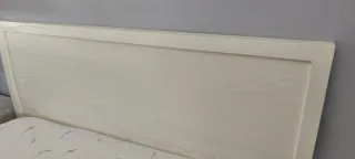 Cabecero de madera blanco