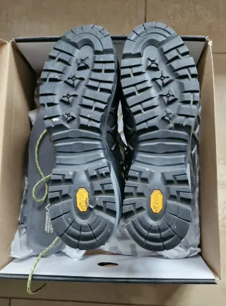 Botas Premium SALEWA Goretex MS ALP FLOW MID