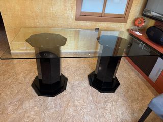 Mesa de cristal moderna