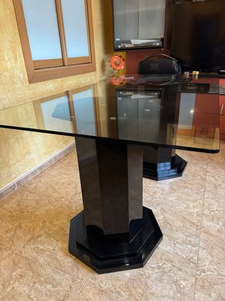 Mesa de cristal moderna