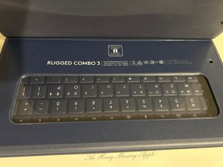 Case Logitech iPad 7/8/9 gen con tastiera eng/kor