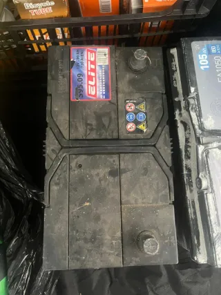 Batería coche Exide EA1050 105Ah