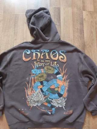 Sudadera Bershka con estampado Talla M