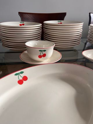 Vajilla San Claudio Porcelana 49 Piezas Cerezas