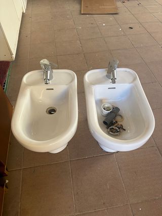 Bidé + Grifos Cerámica y Metal