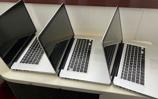 MacBook Pro 15 2011 TODO ESO POR 15€