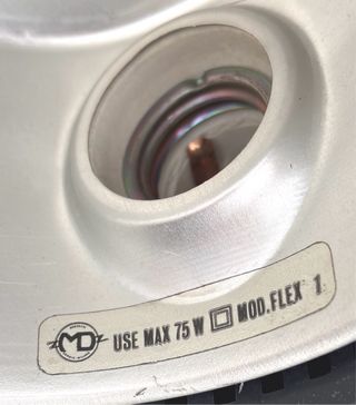 Lampada da tavolo flessibile con morsetto