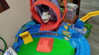 Hot wheels volcán arena