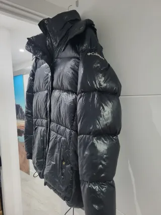 Plumas Columbia Negro