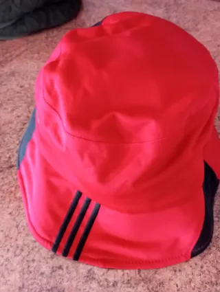Gorro Adidas Rojo y Rosa