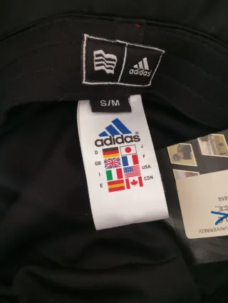 Gorro Adidas Rojo y Rosa