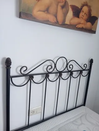 Armario juvenil de madera