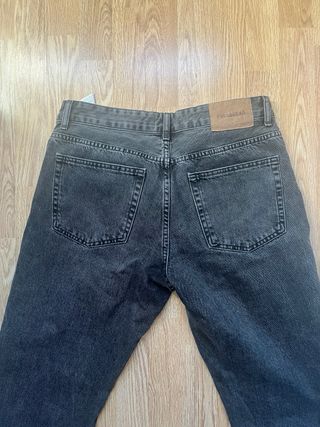 Pantalón vaquero negro Pull and Bear