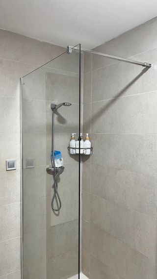 Mampara de ducha 108x195 cm Comprada en Leroy