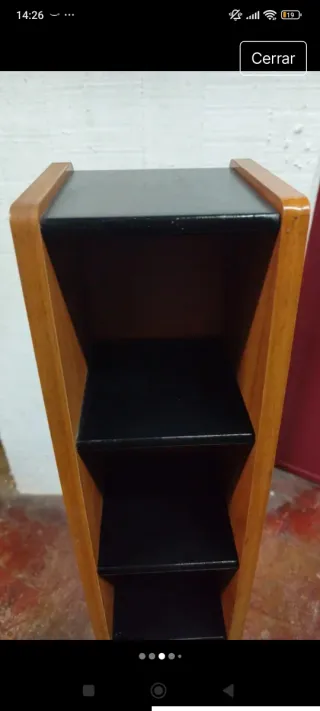 Estantería vertical madera oscura CDs/libros