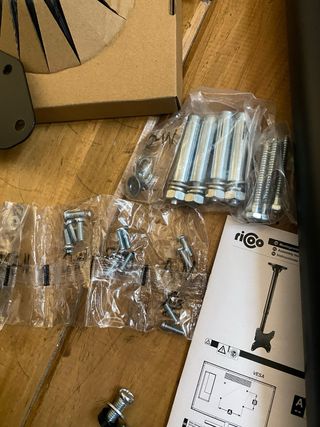 Soporte Techo TV RICOO D0222 Nuevo en Caja