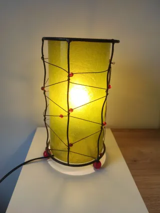 Lámpara de mesa vidrio y metal