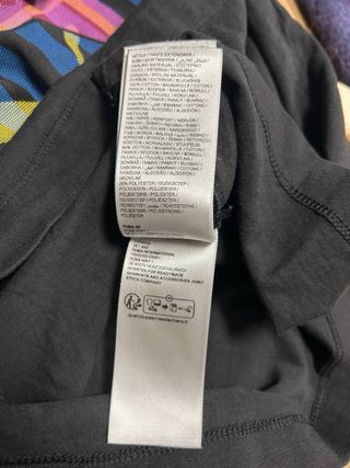 T-shirt Puma logo colorata