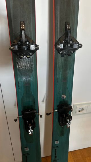 Atomic Backland 88 176 Esquís de Travesía nuevos