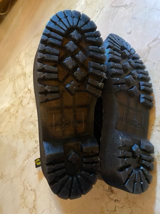 Botas Estilo Dr. Martens Talla 38 Negras