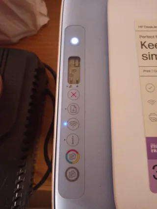 Impresora HP Blanca y Azul