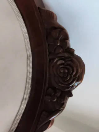 Sofá antiguo restaurado beige y marrón