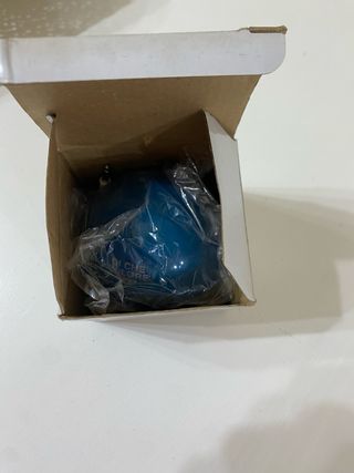 Mini cassa audio blu con cavo