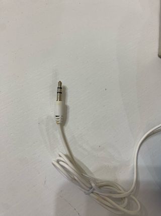 Mini cassa audio blu con cavo