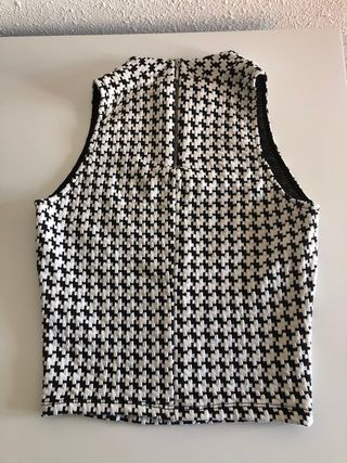 Top Stradivarius Negro y Blanco