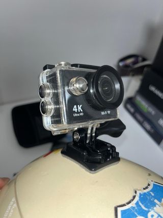 Cámara de Acción 4K Ultra HD con Wi-Fi y Maletín