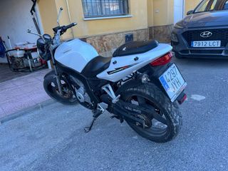 Daelim Roadwin 125cc Naked