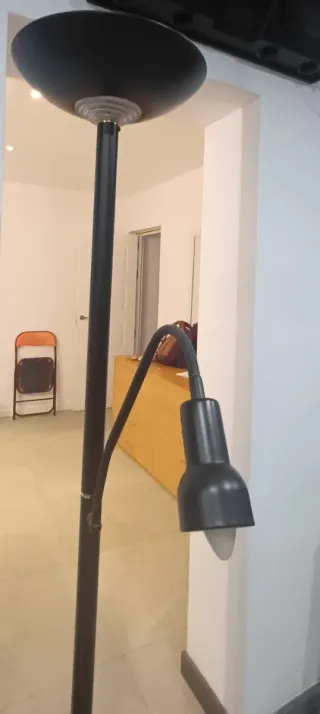 Lámpara de pie doble