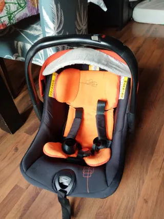 Maxicosi para coche marca Jané