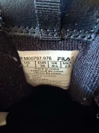 Tenis Fila Disruptor Negro Talla 38