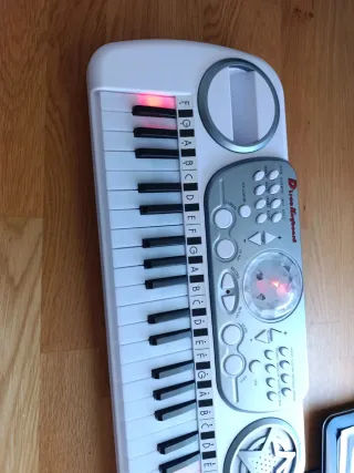 Teclado infantil Follow Me