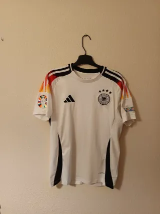 Pack camisetas (r) de fútbol.