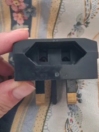 Adaptador Europlug CP1 con fusible