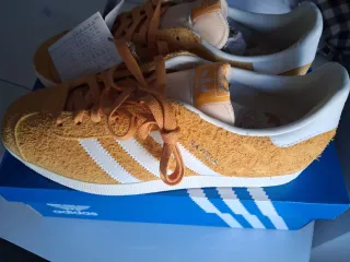 Adidas Gazelle Amarillo/Blanco