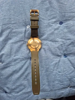 Reloj Tous Dorado y Verde Militar