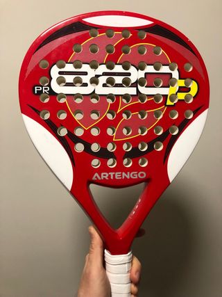 Paletero y pala padel artengo bolsa, grip, pelotas