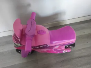 Moto correpasillos rosa